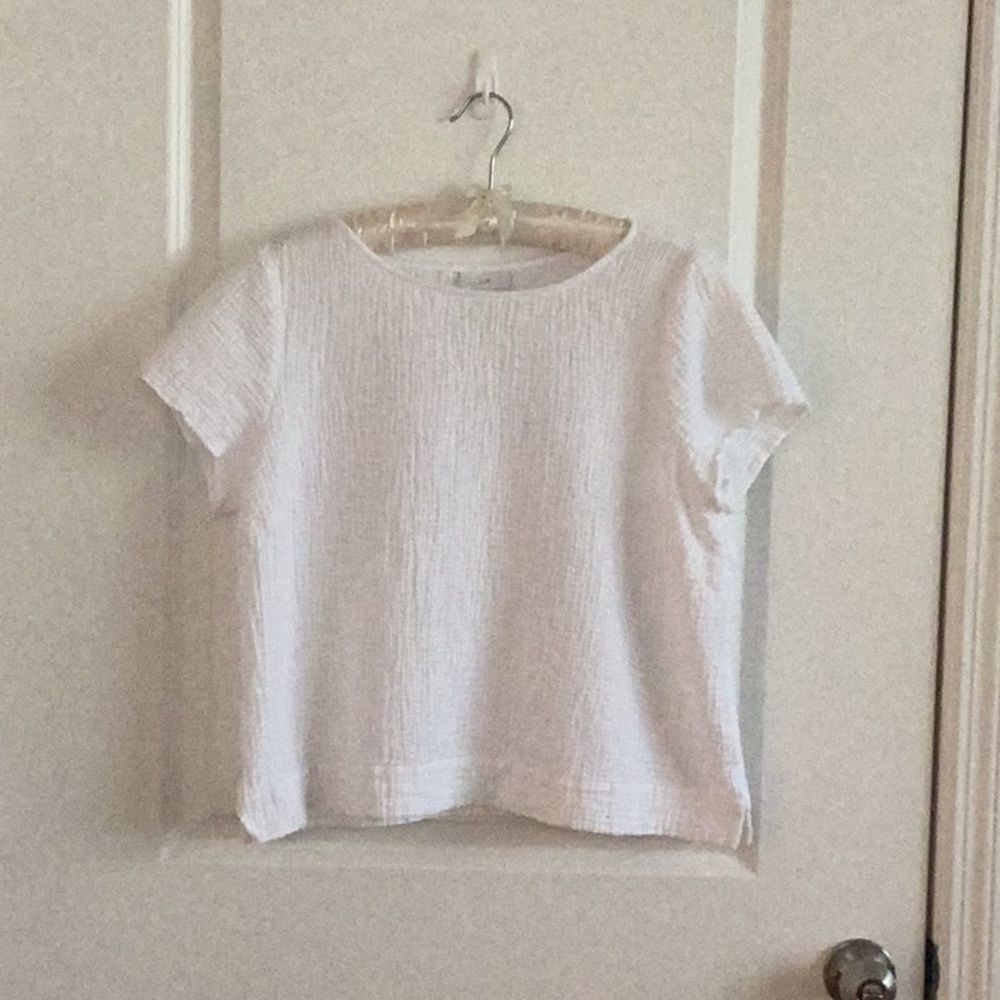 Womens Textured Short-Sleeve Top in White